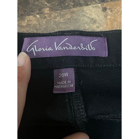 Gloria Vanderbilt Black Slacks - Picture 4 of 7